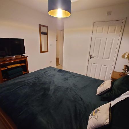 Lovely Rooms In A Quiet Place Of 워킹 외부 사진